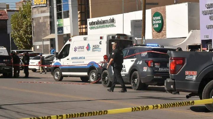 Aire acondicionado aplasta a abuelito cuando le daba mantenimiento; muere al instante