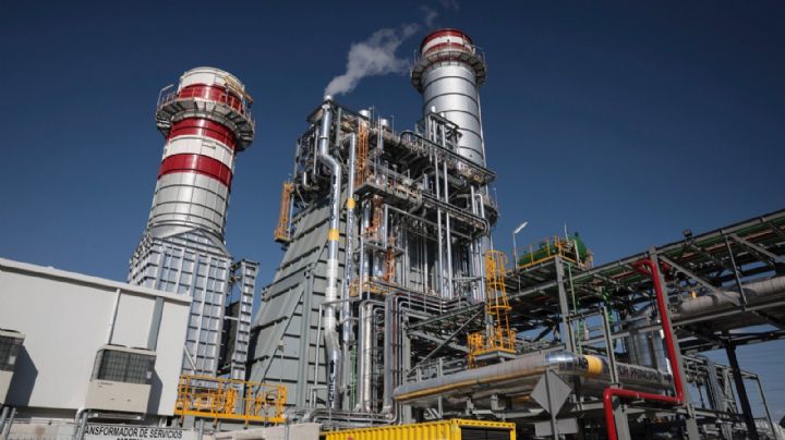 Sheinbaum encabeza inauguración de CFE; inicia operaciones Central de Ciclo Combinado en Querétaro