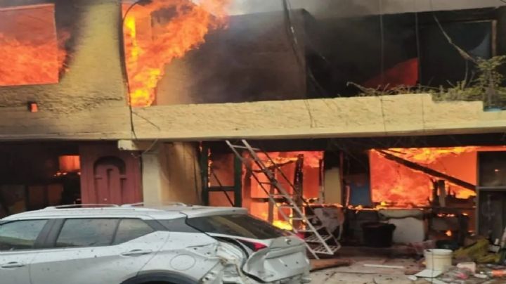 Dos mujeres mueren atrapadas en brutal incendio; su vivienda ardió en minutos | VIDEO