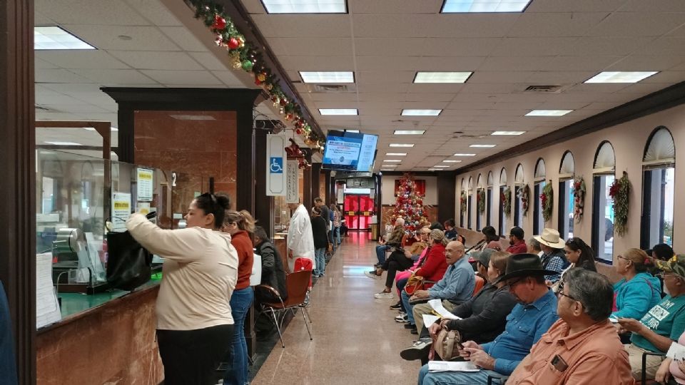 Oficina de trámites en Laredo.
