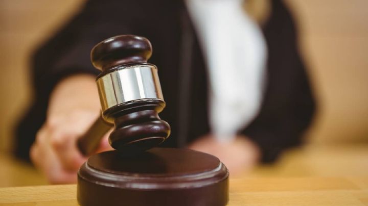 Texas: sentencian a 5 años de prisión a David Sáenz; lo atraparon con armas y sustancias ilegales