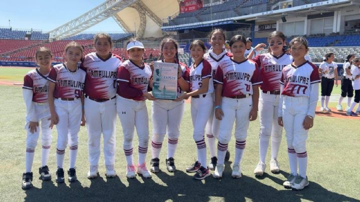 ¡Orgullo de Nuevo Laredo!: Iza Mayte Salinas es subcampeona del Nacional de Softbol