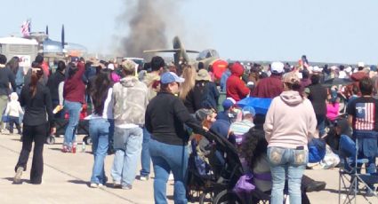 Accidente aéreo en Laredo, Texas: avión aterriza de emergencia y se prende en llamas