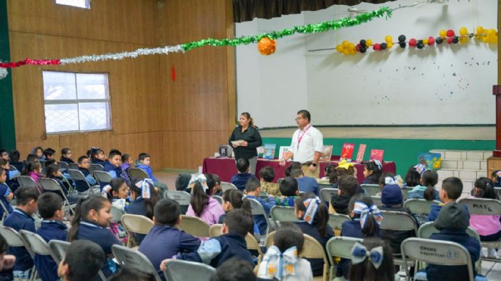 La biblioteca itinerante fomenta la lectura en la Primaria Cosme Pérez de Nuevo Laredo