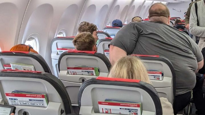 ¿Las personas con obesidad están obligadas a comprar dos asientos al viajar en avión?