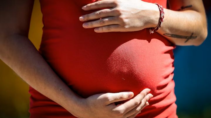 Sujeto explotaba a menor desde la cárcel en Laredo; esto se sabe