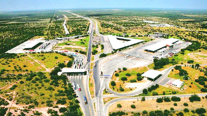 Salda Ayuntamiento dos deudas del 2000