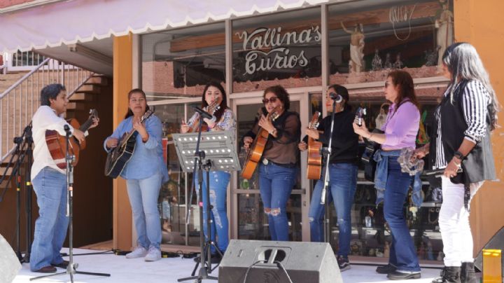 'Prenden' al Mercadito en conmemoración del Día Internacional de la Mujer