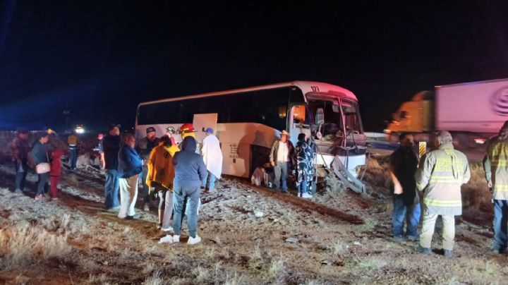 Autobús choca en Carretera Nacional; 11 lesionados en el percance