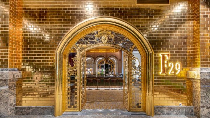 Conoce el único hotel en el mundo que está recubierto de oro, ¿dónde está y cuando cuesta hospedarse ahí?