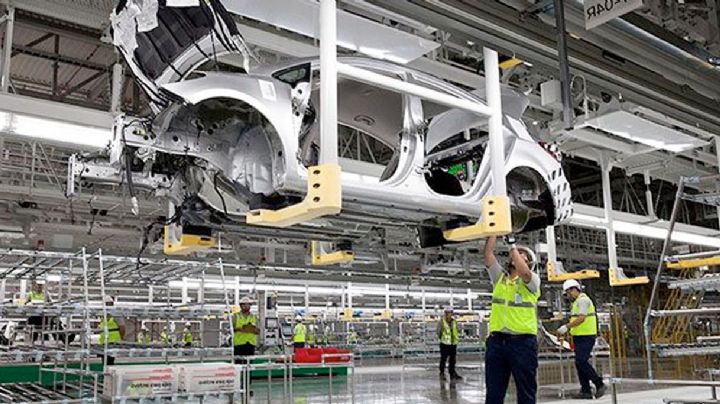 Con los nuevos aranceles de Trump esto costarán ahora los autos a los conductores en EU