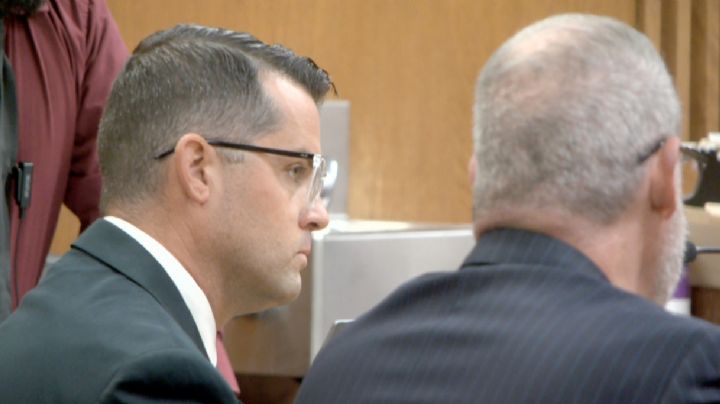 Padre de Arizona dejó morir a su hija en un auto para jugar PlayStation; dijo que fue un accidente