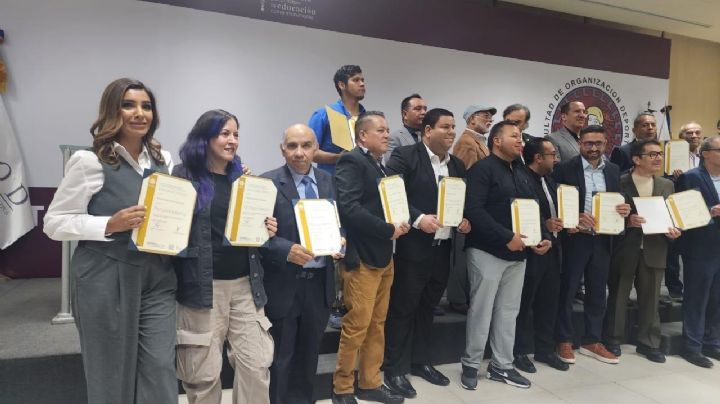 Reconocen a destacados periodistas deportivos de Nuevo León, en el 25 aniversario de ACRODE