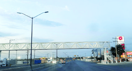 Está listo puente peatonal en el Kilómetro 10 de Carretera Nacional