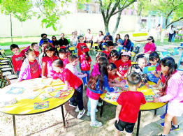Celebran la Pascua en Jardín de Niños de Nuevo Laredo