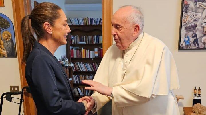 'Deja un gran legado de verdadero amor al prójimo': Claudia Sheinbaum lamenta muerte del papa Francisco