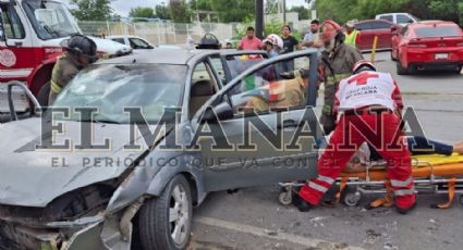 Nuevo Laredo: madre e hijo terminan seriamente lesionados tras choque en el poniente