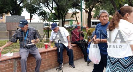 Familia de Laredo apoya a personas sin hogar; les han brindado comida durante más de 25 años