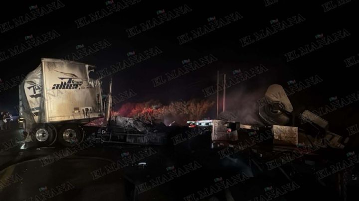 Tráiler que traía chiles de La Costeña a Nuevo Laredo chocó de frente contra tractocamión