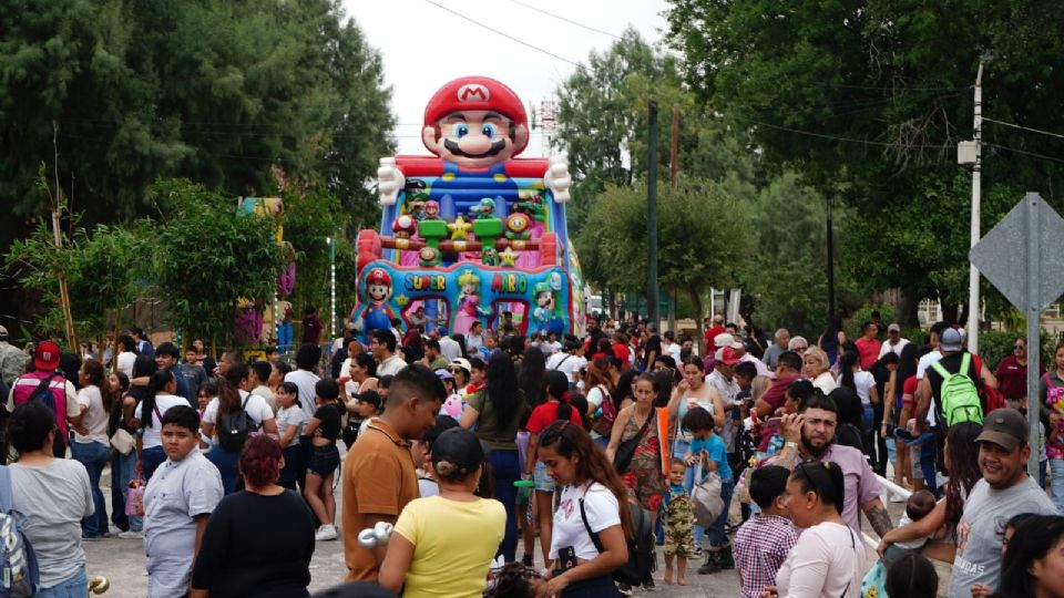 Autoridades del DIF y gobierno Municipal celebran con miles de personas