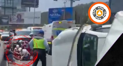 Un muerto y dos lesionados por volcadura de camioneta en Monterrey; huye conductor