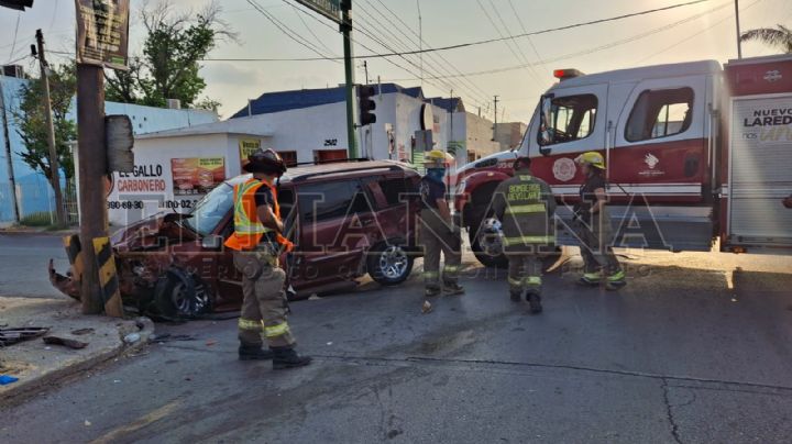 Brutal encontronazo en avenida Morelos; conductor resultó seriamente lastimado
