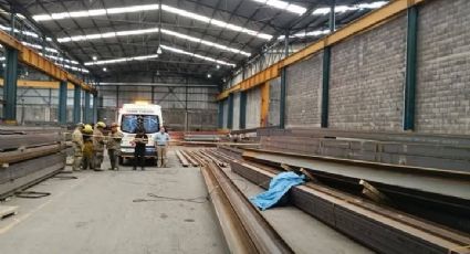 Trabajador muere al sufrir accidente laboral; le caen 3 vigas de acero de 8 toneladas
