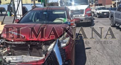 Nuevo Laredo: mujeres impactan sus camionetas; una de ellas quedó con daños considerables