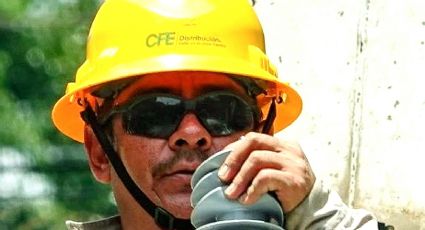 Funcionarios de la CFE podrán portar armas; senadores aprueban iniciativa