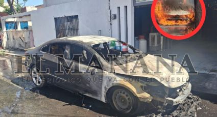 Se incendia auto en Centro de Nuevo Laredo; conductor se queda a pie