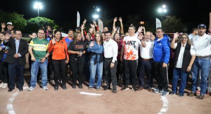 Rector de la UAT inaugura torneos deportivos para docentes y empleados  universitarios