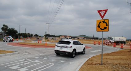 Autoridades de Laredo inauguran rotonda para agilizar el tráfico local