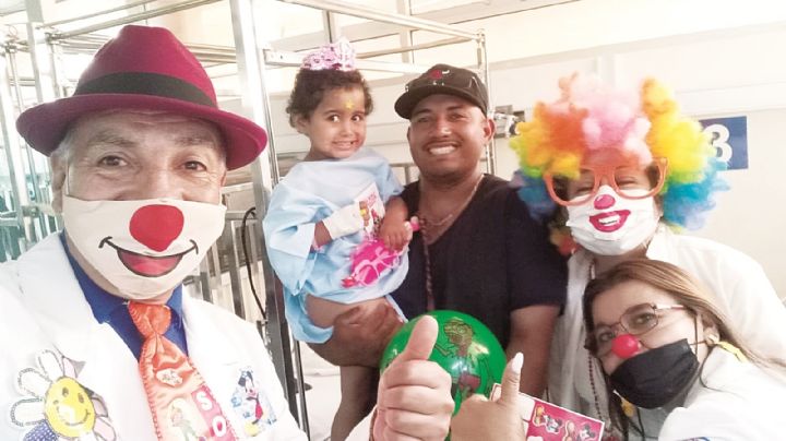 Llevan diversión para niños en los hospitales de Nuevo Laredo