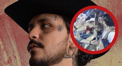 Christian Nodal le llama la atención a una fan que trató de quitarle su sombrero: 'Eso no se hace'