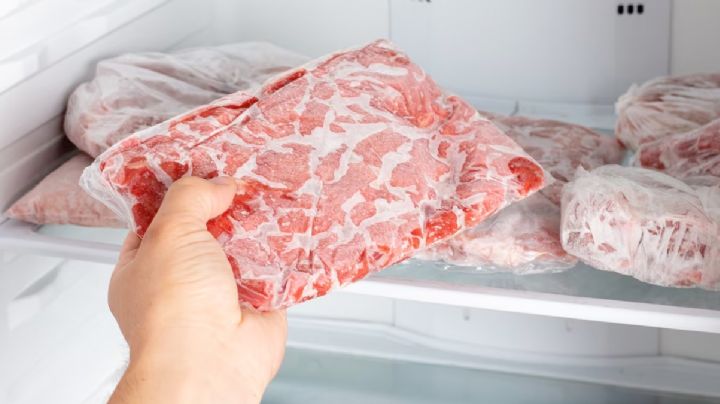 ¿Qué es mejor para descongelar la carne, el microondas o el medio ambiente?