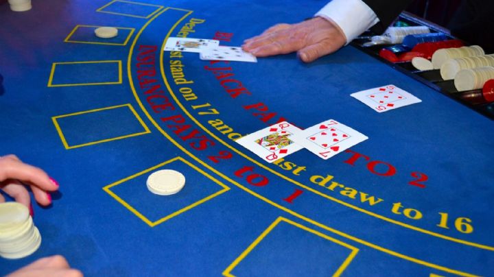 Etiqueta y consejos para hablar con crupieres en vivo