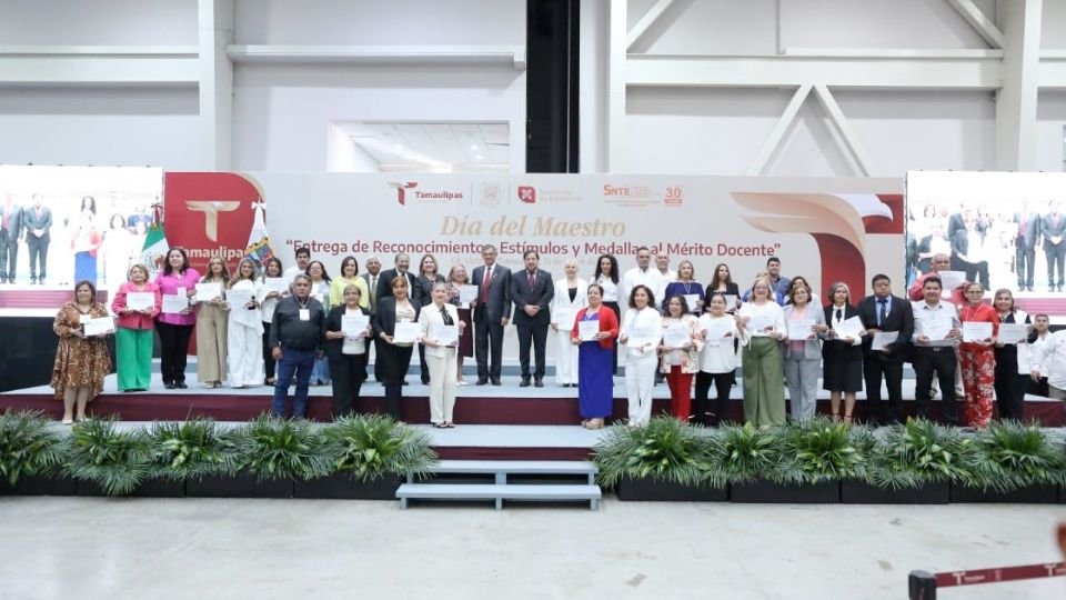 Ceremonia del Día del Maestro en Tamaulipas.