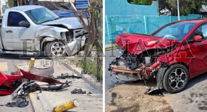 Aparatoso choque en la colonia Guerrero deja cuantiosos daños en los vehículos