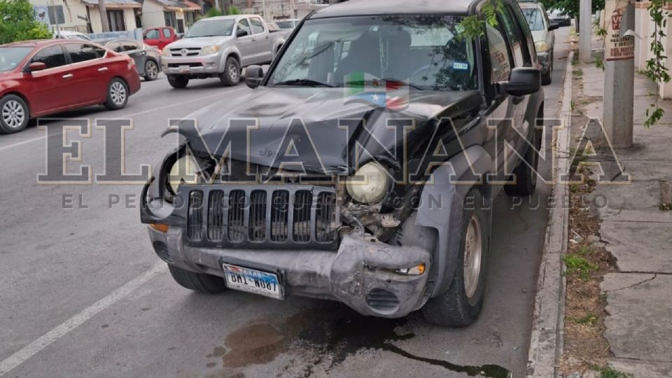 Presuntamente otro auto causó el accidente.