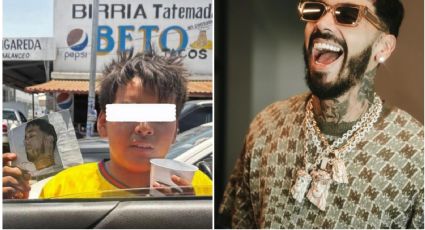 Niño pide dinero en la calle con una foto de Anuel AA; decía que era su tío enfermo