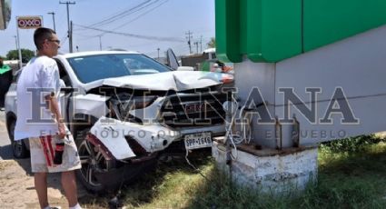 Chocan brutalmente y atropellan a hombre que cargaba gasolina en Nuevo Laredo; está grave