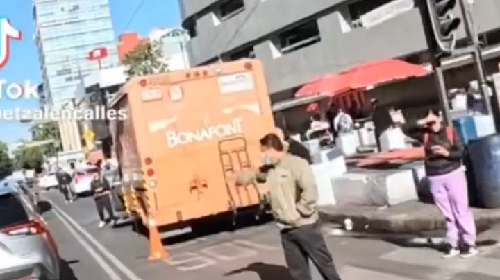 No caigas en el fraude de 'la llanta ponchada'; te decimos cómo funciona | VIDEO