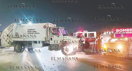 Jovencita se echa 'sus copitas' y termina estrellándose con camión de la basura en Nuevo Laredo