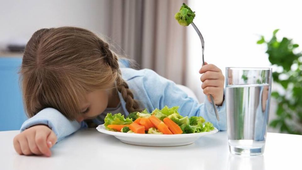 La aversión natural de los niños a los vegetales.
