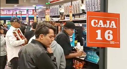 El Oxxo más grande de México tiene 16 cajas; ¿están todas abiertas?