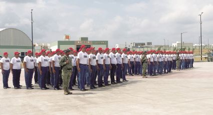 Toman protesta y juran servir a la Patria