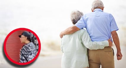Con patadas y cachetadas, mujer agrede a pareja de abuelitos | VIDEO