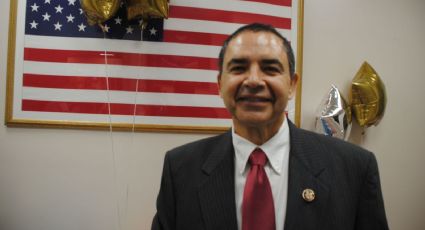 Esperan resolución para el congresista Henry Cuellar en Laredo; ¿de qué se le acusa?