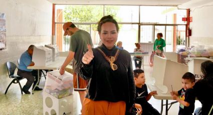 Carmen Lilia Canturosas acude a votar en la elección del Poder Judicial