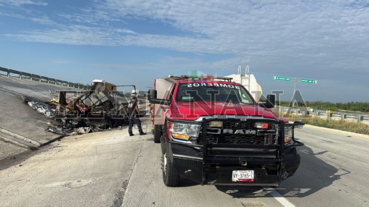 Identifican a trailero que murió calcinado en accidente de la Carretera Nacional